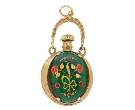 A 9CT GOLD AND GREEN ENAMEL SCENT FLASK, 12G 