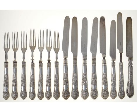 SEVEN GEORGE V SILVER FRUIT KNIVES AND SILVER HAFTED FRUIT FORKS, SHEFFIELD 1927 AND ANOTHER SILVER KNIFE, 10OZS 11DWTS WEIGH