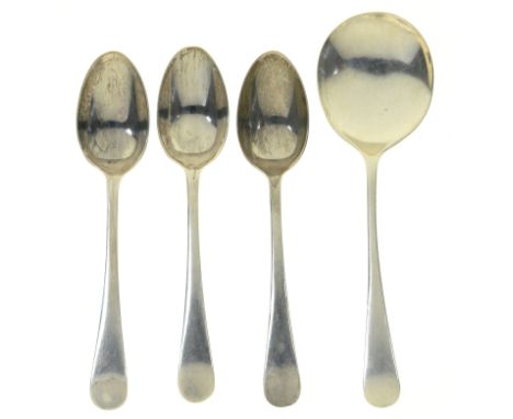 A SET OF THREE GEORGE V SILVER TEASPOONS, BIRMINGHAM 1926 AND ANOTHER GEORGE V SPOON, SHEFFIELD 1922, 1OZ 17DWTS (4) 