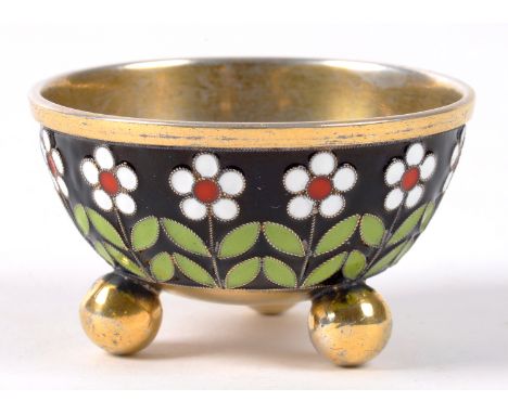 A RUSSIAN SILVER GILT AND ENAMEL SALT CELLAR, 5 CM DIAM, LATE 20TH C, 1OZ 5DWTS 