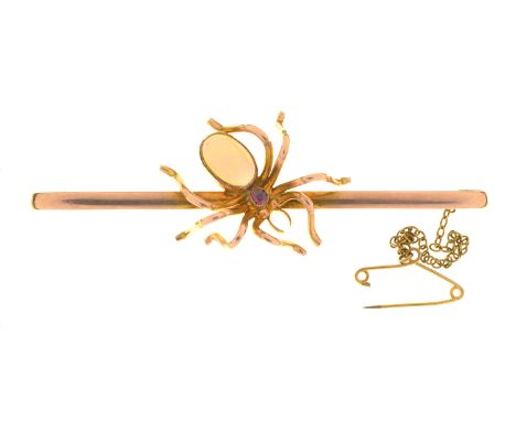 AN OPAL AND RUBY SPIDER BAR BROOCH, IN GOLD MARKED 9CT, 7.3 CM L APPROX, 8.5G 