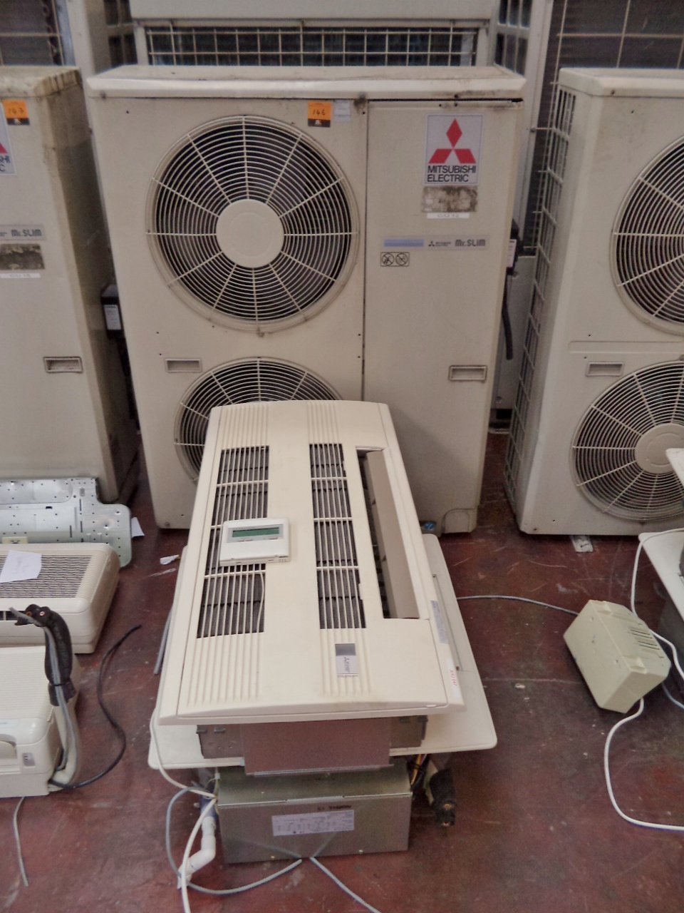 Mitsubishi Electric Mr Slim model PU5YJSA outdoor air conditioner