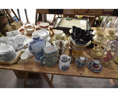 A Noritake 'Anticipation' tea service and part dinner service Comprising of approximately 51 pieces, a Hammersley & Co tea se