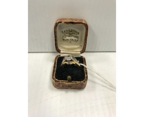 A Gentleman's single stone diamond ring set in 18 carat gold and platinum approx. 1.4 carats CONDITION REPORTS Some light sur