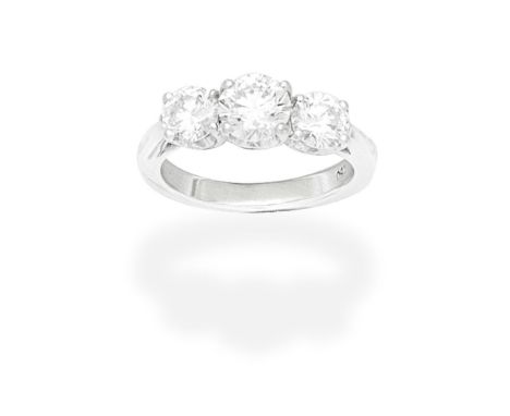 DIAMOND THREE STONE RINGSet with three brilliant-cut diamonds, diamonds approx. 2.05cts total,  ring size approx. LFor furthe