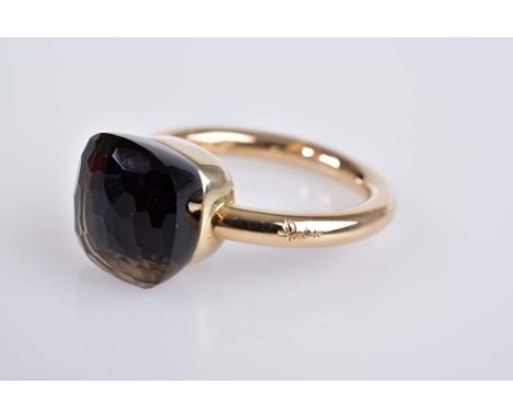   POMELLATO Nudo Classic Rauchquarz Ring   aus der Serie Nudo Classic, 18 Karat Roségold, eingeschliffener Rauchquarz in Kiss