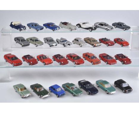   GAMA/ MINICHAMPS u.a. 30 Modellautos   Metall/ Kunststoffteile, unterschiedliche Maßstäbe und Ausführungen, Z 2-3          