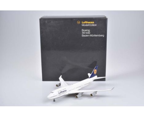   Lufthansa Modell Edition Boeing 747-400   Baden-Württemberg, Kunststoffausführung, M 1:200, limitierte Auflage, Z 1+, Okt. 