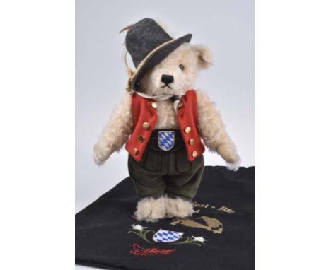   STEIFF Teddybär Oktoberfest   exklusiv für Deutschland 2004, limitierte Auflage, mit Zertifikat 6/ 1500, KF Nr. 671814, Moh