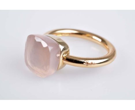   POMELLATO Nudo Classic Rosenquarz Ring   aus der Serie Nudo Classic, 18 Karat Roségold, eingeschliffener Rosenquarz in Kiss