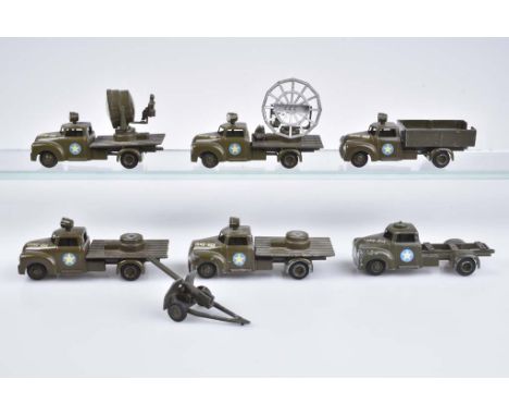   TEKNO 7 Militärfahrzeuge   Denmark, 50er - 60er Jahre, Metall/ Kunststoffteile, grün/schwarz, L 6-11 cm, 4x U.S. Army Truck