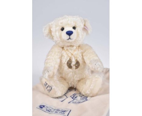   STEIFF Freundschaftsbär   Deutschlandbär 2003, limitierte Auflage, mit Zertifikat 1456/ 2000, KF, Nr. 671029, Mohair, weiß,