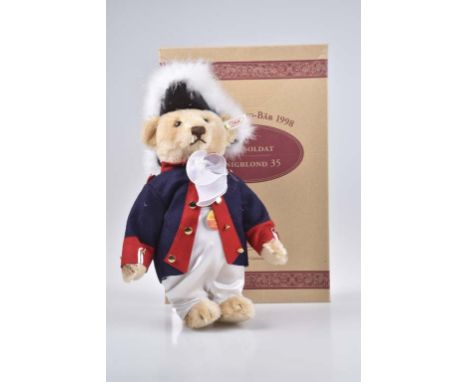   STEIFF Stadtsoldat   City Soldier, limitierte Auflage mit Zertifikat, Nr. 43/ 2000, KF, Nr. 670251, Mohair, honigblond, 35 