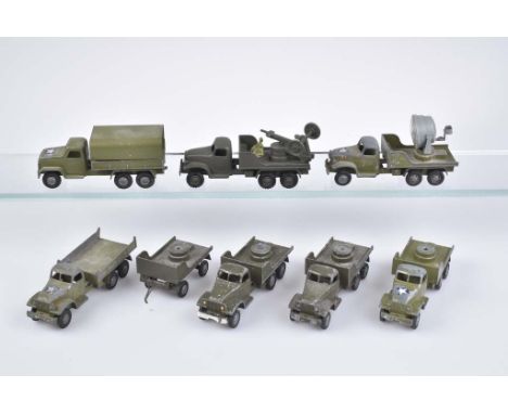   FJ FRANCE JOUETS 7 Militärfahrzeuge   Made in France, 50er - 60er Jahre, Metall/ Kunststoffteile, grün/schwarz, L 11-12 cm,