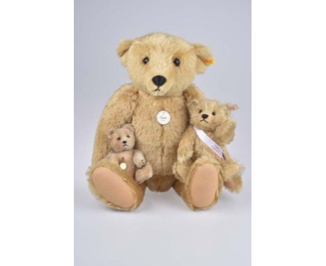   STEIFF/HERMANN 3 Teddys   Classic Teddy 1906, Replica, KFS, Nr. 000256, Eventbär 2000, KFS, Nr. 670527, dazu Hermann-Teddy 