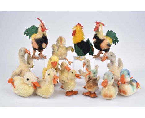   STEIFF 15 Tiere vom Geflügelhof   überwiegend Mohair, unterschiedliche Darstellungen, darunter 3x Hahn, 1x KF, Nr. 3362/14,