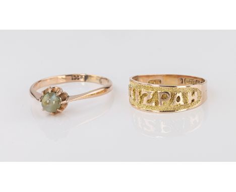 A 9ct rose gold and cat's eye chrysoberyl single stone ring, marked '9CT', size R; together with a 9ct gold 'Mizpah' ring, Bi