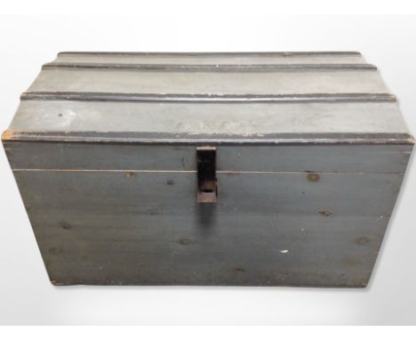 A 19th century pine domed topped trunk, 78 cm x 43 cm x 50 cm 