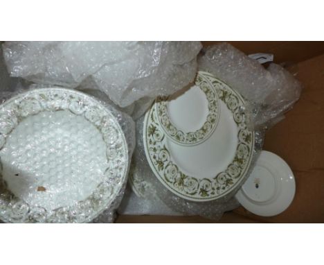A Wedgwood Perugia pattern bone china part dinner service, comprising plates, side plates, bowls, gravy boats etc, together w