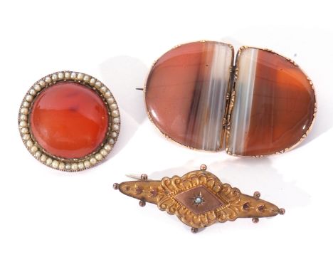 Mixed Lot: 9ct stamped Etruscan style brooch centring a small seed pearl, 4.5cm long, an antique carnelian and seed pearl bro