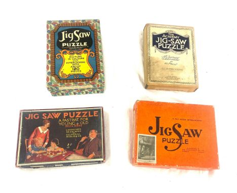Selection of vintage jigsaw puzzles 