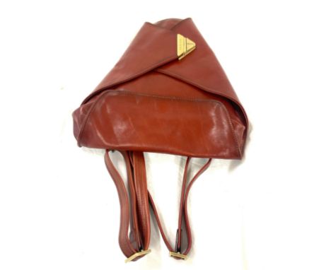 Vintage ladies leather Texier backpack 