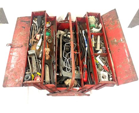 Metal expanding toolbox with contents 