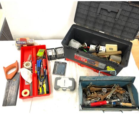 Selection of tools to include hammers, shears etc 