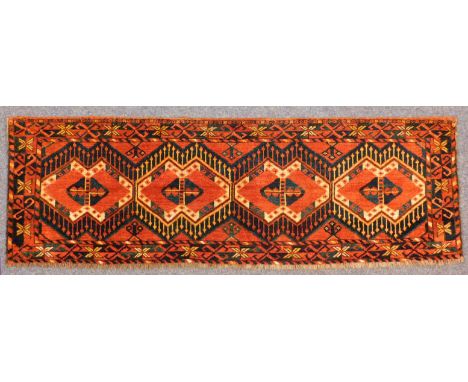 Ersari Torba, Turkmenistan. Teppich. Antik.43 cm x 136 cm. Handgeknüpft. Wolle auf Wolle. Muster aus einem Ikat Textil. Über 