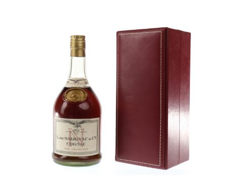 L. DE SALIGNAC & CO. NAPOLEON FINE CHAMPAGNE COGNAC
No capacity or strength stated, in presentation box.  CONDITION REPORT: V