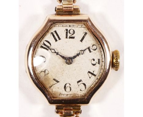 A 9ct rose gold ladies manual wind wristwatch, Glasgow import 1927, Texa movement, working when catalogued, case hinge broken