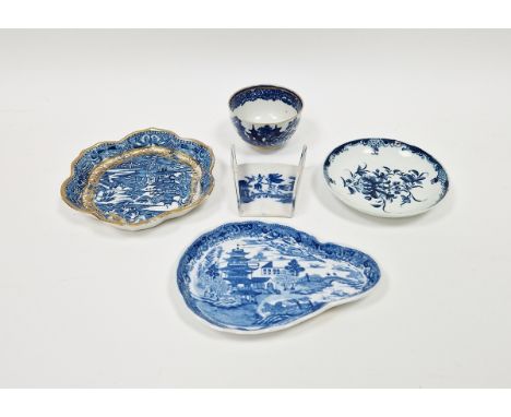 Worcester porcelain 'Mansfield' pattern saucer, circa 1775, blue crescent mark, a pearlware blue and white transfer-printed a