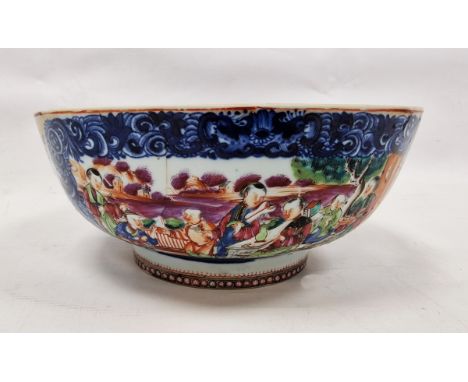 19th century Chinese export Famille Rose bowl, late 18th/early 19th century, painted with figures making tea and in discussio