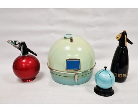 Lady Schick Consolette hair dryer&nbsp;with fittings, 1960's,&nbsp;two vintage syphons&nbsp;and a condiment set&nbsp;