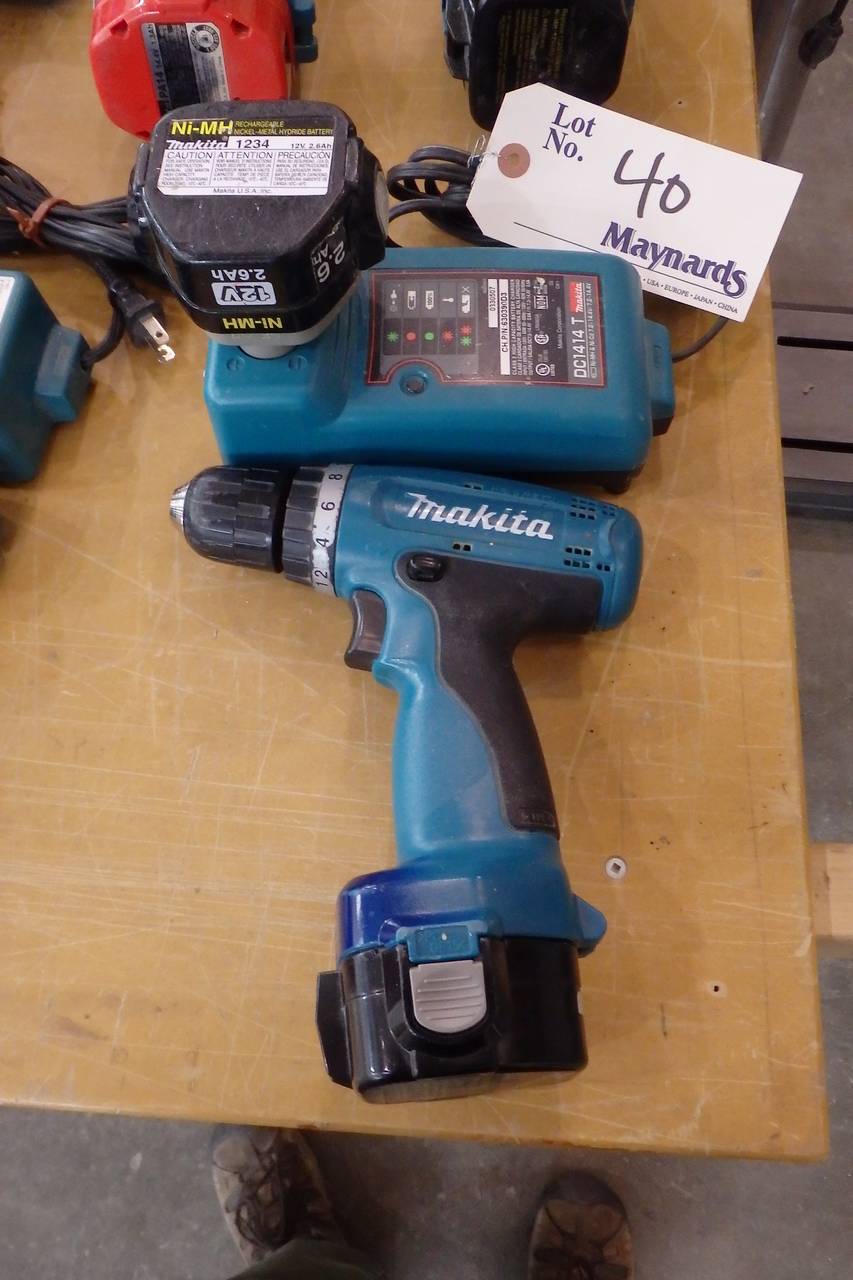 Makita 6270D 12V Cordless Drill w/ Charger, Extra Battery