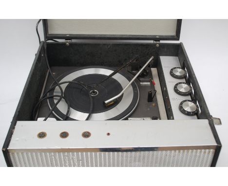 A vintage Bush portable record player together with a vintage Hacker Hunter portable radio and a Roberts R900 radio.

UK, Eur