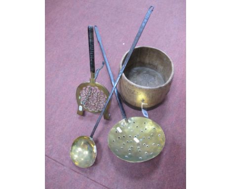 Iron Bound Hardwood Candle Box, of circular form, 17.5cm high; brass trivet stand, ladle and skimmer. (4)
