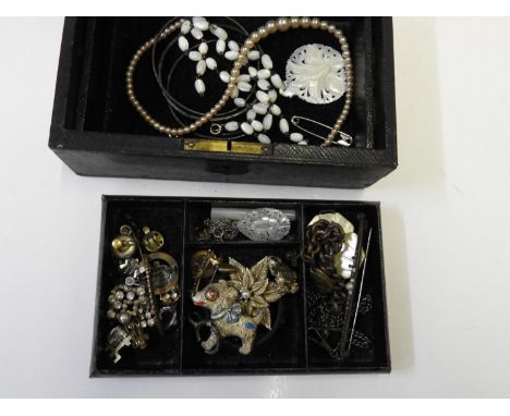 Vintage Jewellery Box and Contents - Costume Jewellery 