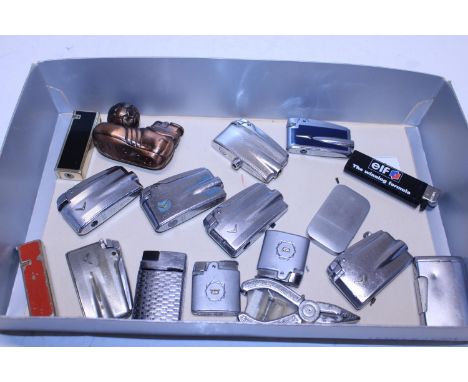 A job lot of assorted vintage lighters 