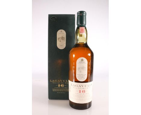 LAGAVULIN 16 year old Islay single malt Scotch whisky, White Horse Distillers Glasgow, 43% 70cl, boxed. 