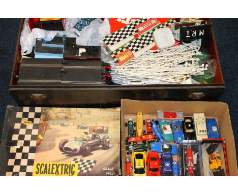 Large collection of Scalextric model motor racing to include C2915 Ferrari 375 F1 boxed, C239 Motorbike and Sidecar boxed, F1