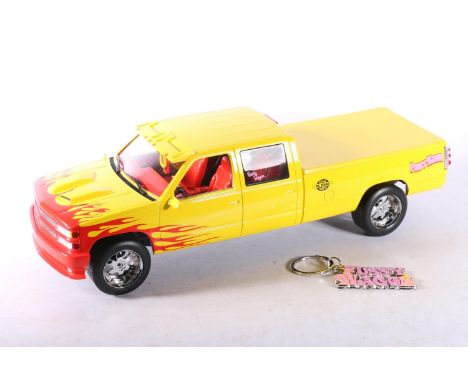 Greenlight Collectibles / Artisan Collectibles 1:18 scale diecast 19015 Kill Bill Vol I &amp; II Pussy Wagon, limited edition