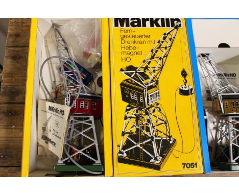 Marklin of Germany OO gauge HO Scale model railway 7051 magnet crane in blue box and another example in yellow box. (2) 