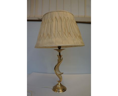 Table lamp