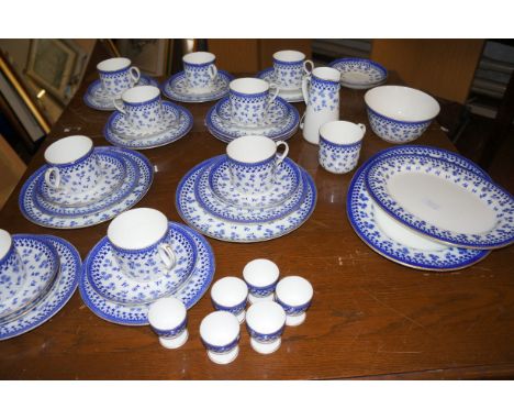 Royal china works Worcester manufactured for H.G Stephenson Manchester '3345' part dinner service