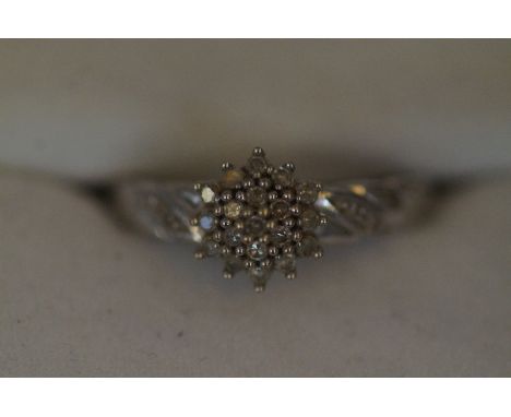 9ct White gold diamond cluster ring