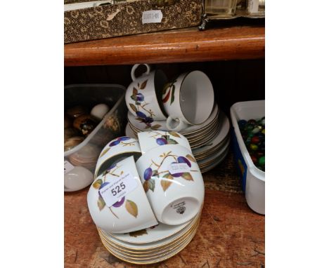 Royal Worcester Evesham tea wares - appx 24 piecesCondition:- Good, no sign of any damage or repair