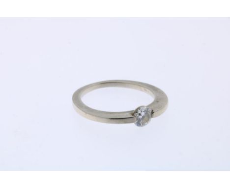 Modern white gold solitair ring set with a brilliant cut diamond,  ca. 0.35 ct, clarity VS, colour K-L, 585/000, gross w. 3.4
