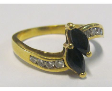 An 18ct gold sapphire and diamond ring 4.1g