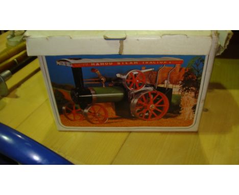 Mamod traction engine (boxed)